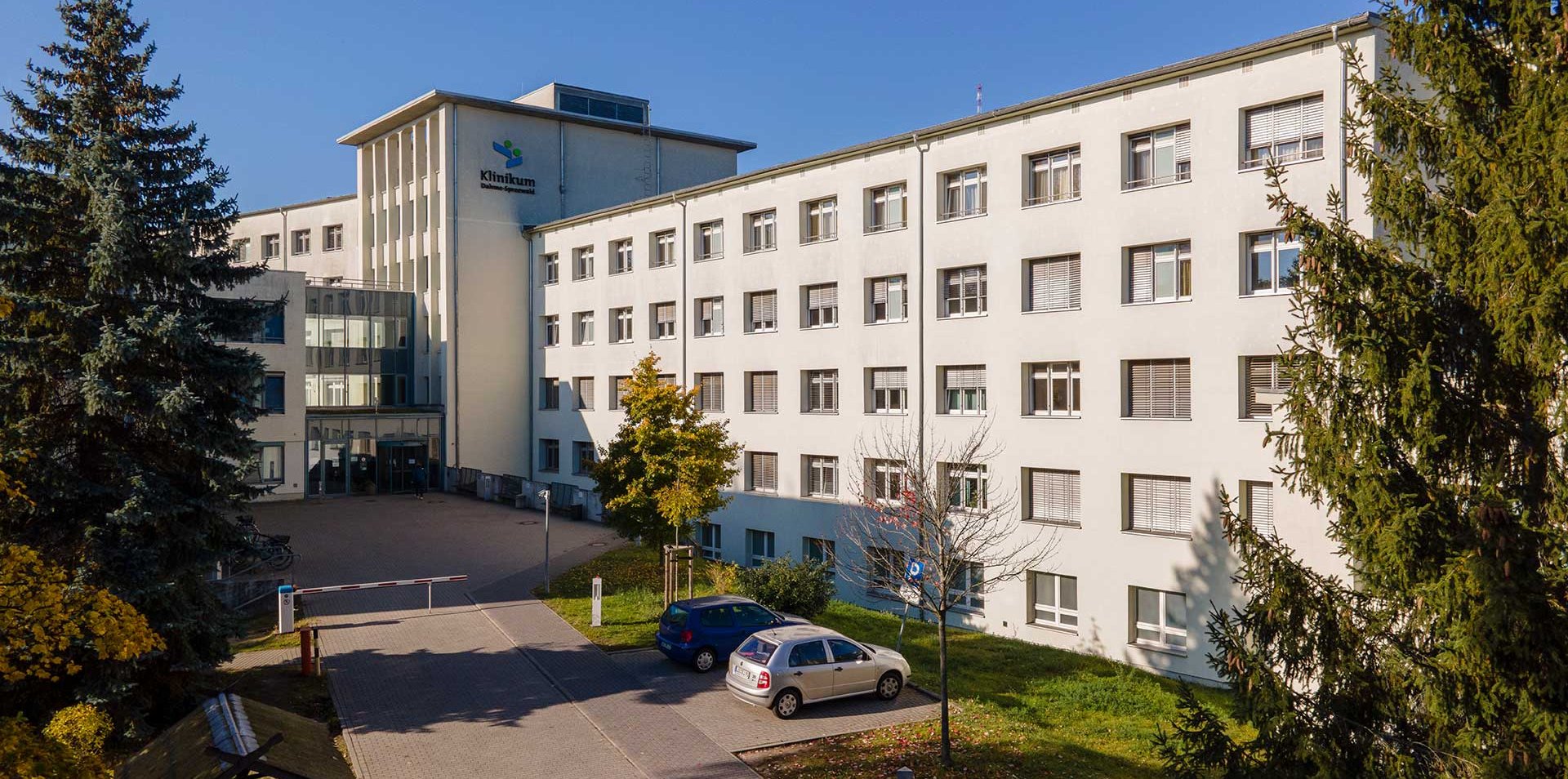Gebäude des Standorts Achenbach - Klinikum Dahme-Spreewald